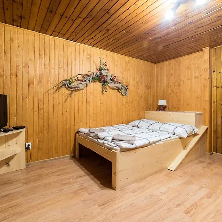 Apartmany Nizke Tatry - Krpacovo Dolna Lehota Exterior photo